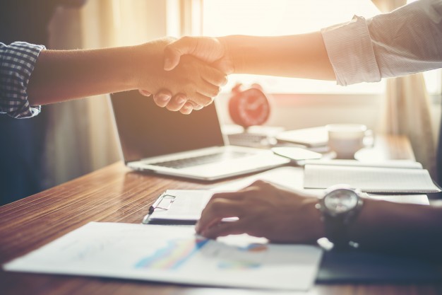 IN-HOUSE BROKER